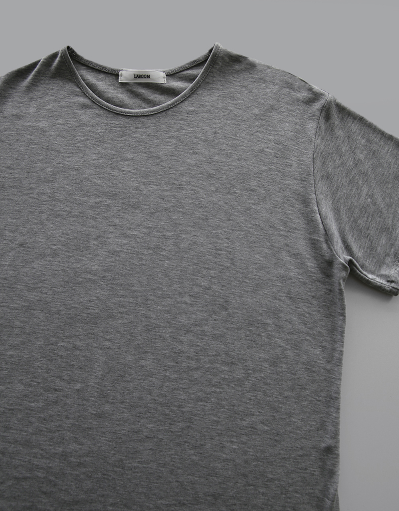 반팔 티셔츠 모델 착용 이미지-S1L48