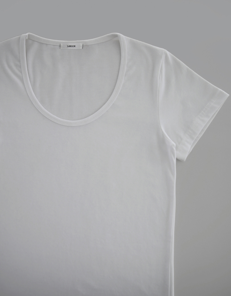 반팔 티셔츠 모델 착용 이미지-S1L42